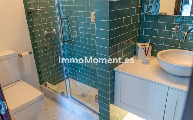 Resale - Villa - Marbella - Guadalmina Alta