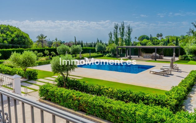 Resale - Villa - Marbella - Guadalmina Alta