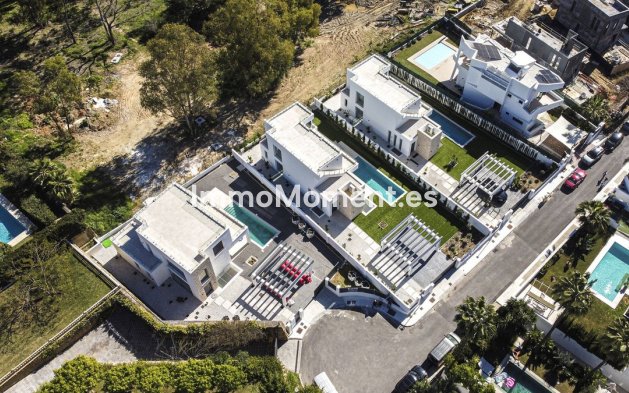 Resale - Villa - Estepona - New Golden Mile