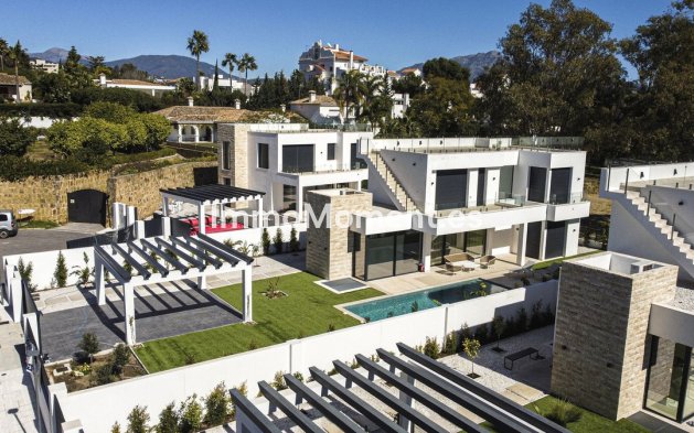 Resale - Villa - Estepona - New Golden Mile