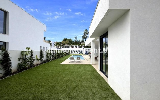 Resale - Villa - Estepona - New Golden Mile