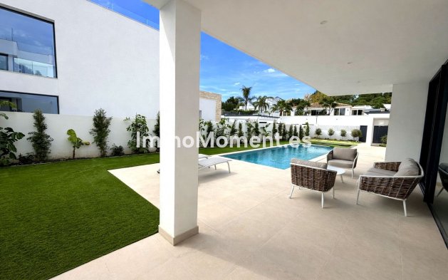 Resale - Villa - Estepona - New Golden Mile