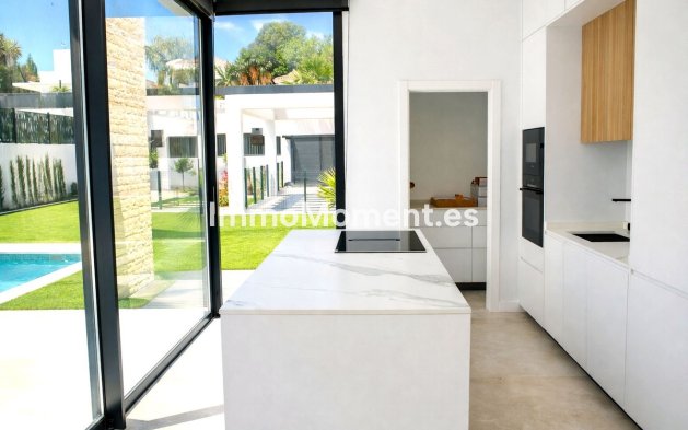 Resale - Villa - Estepona - New Golden Mile