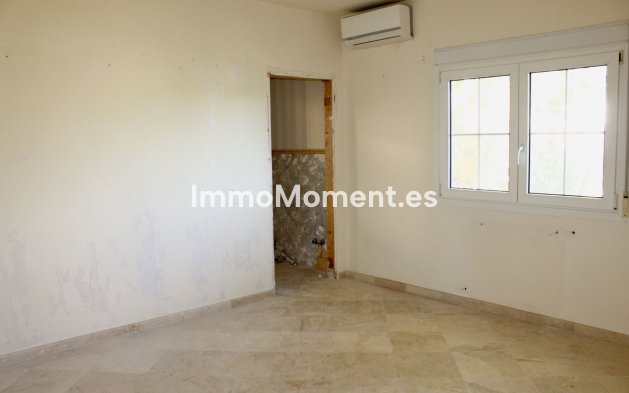 Wiederverkauf - Villa - Marbella - Hacienda Las Chapas