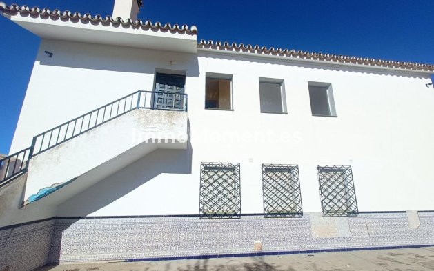 Reventa - Casa de campo - Interior  - Coín