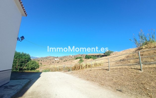 Reventa - Casa de campo - Interior  - Coín