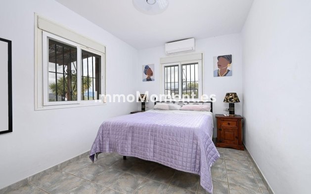 Reventa - Casa de campo - Interior  - Coín