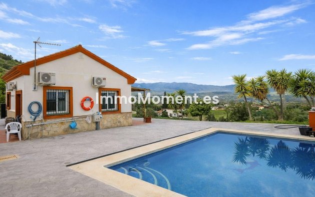 Reventa - Casa de campo - Interior  - Coín