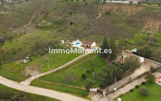 Reventa - Casa de campo - Interior  - Coín