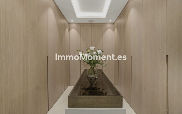 Wiederverkauf - Villa - Marbella - Nueva Andalucía