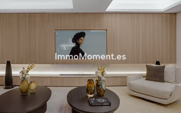 Wiederverkauf - Villa - Marbella - Nueva Andalucía