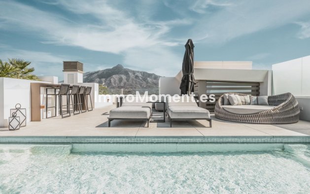 Wiederverkauf - Villa - Marbella - Nueva Andalucía