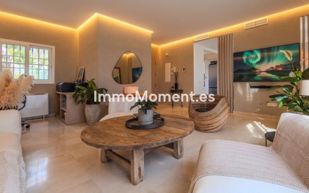 Resale - Villa - Marbella - Nueva Andalucía