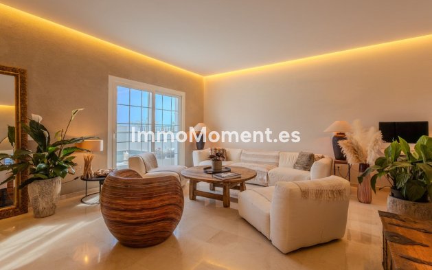 Resale - Villa - Marbella - Nueva Andalucía