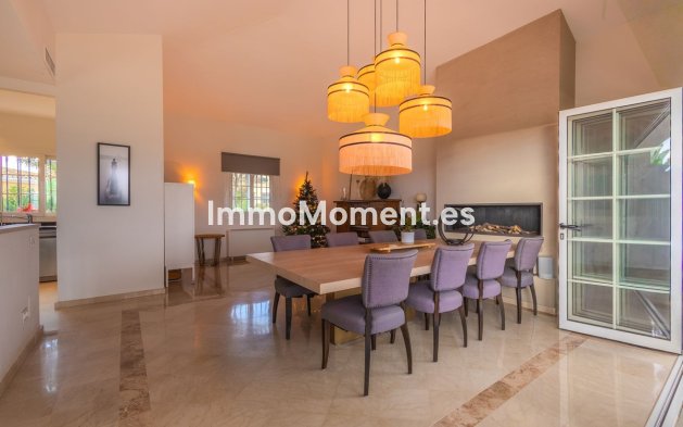 Resale - Villa - Marbella - Nueva Andalucía