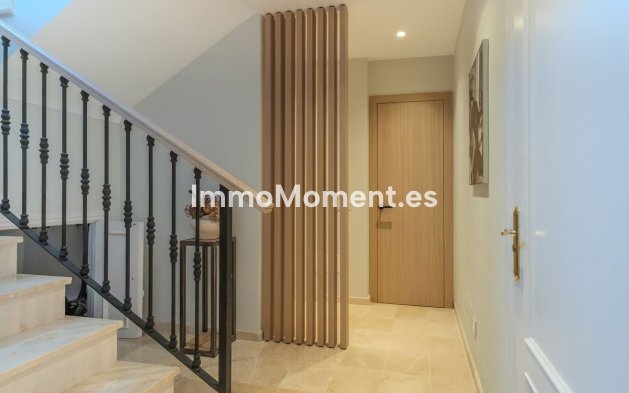 Resale - Villa - Marbella - Nueva Andalucía