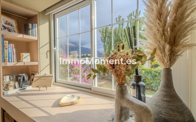 Resale - Villa - Marbella - Nueva Andalucía