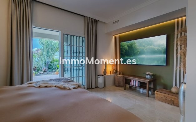 Resale - Villa - Marbella - Nueva Andalucía