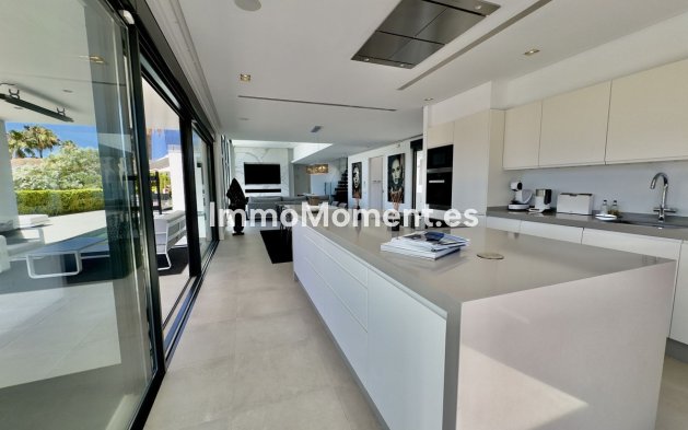 Wiederverkauf - Villa - Marbella - Los Monteros