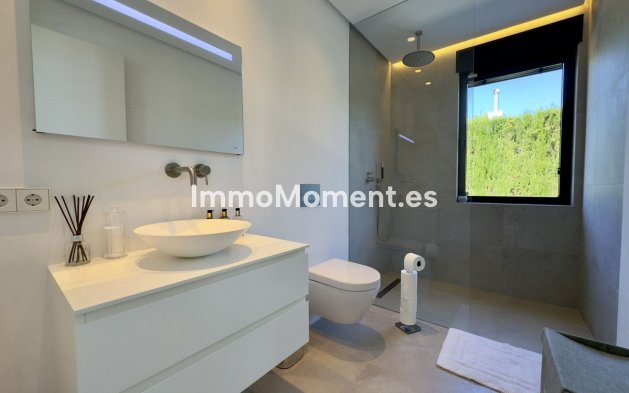 Wiederverkauf - Villa - Marbella - Los Monteros