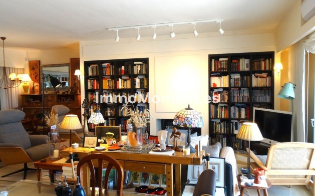 Resale - Apartment - Marbella - Río Real