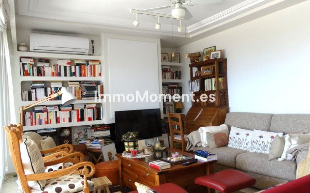 Resale - Apartment - Marbella - Río Real