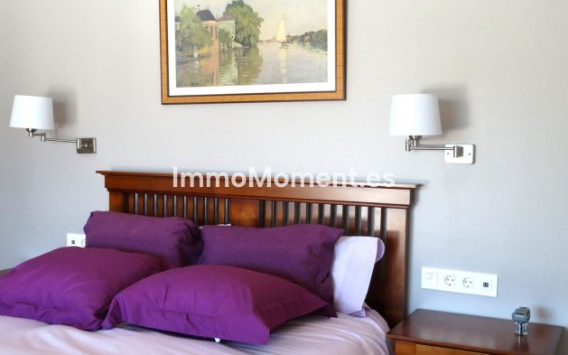 Resale - Apartment - Marbella - Río Real