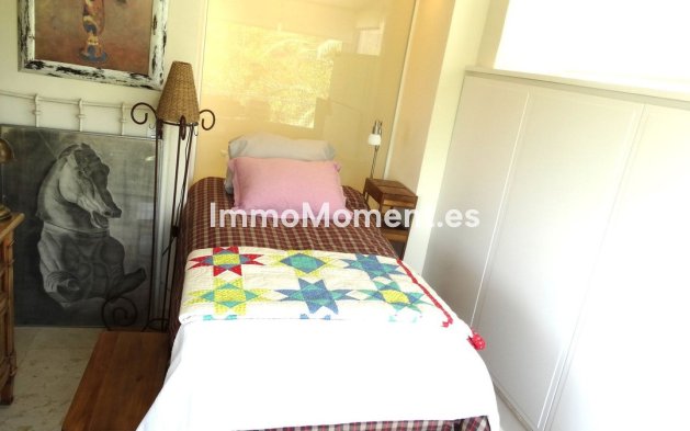 Resale - Apartment - Marbella - Río Real