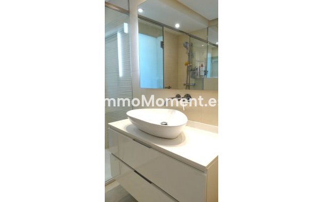 Resale - Apartment - Marbella - Río Real