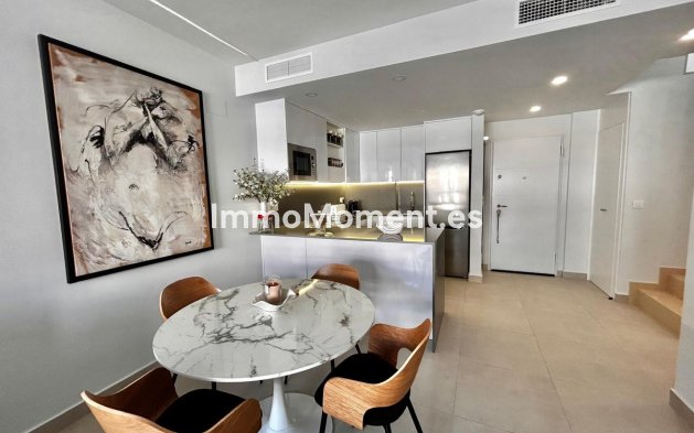 Resale - Apartment - Orihuela - Villamartin