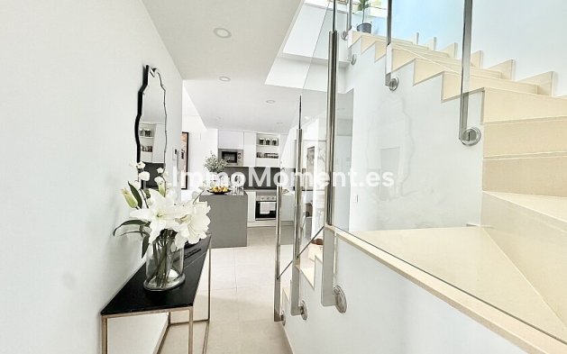 Resale - Apartment - Orihuela - Villamartin