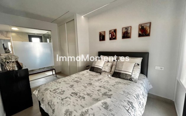 Resale - Apartment - Orihuela - Villamartin