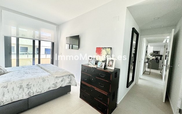 Resale - Apartment - Orihuela - Villamartin