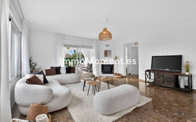Wiederverkauf - Villa - Marbella - Elviria