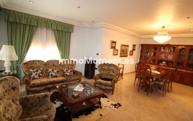 Reventa - Casa de campo - Elche - Valverde