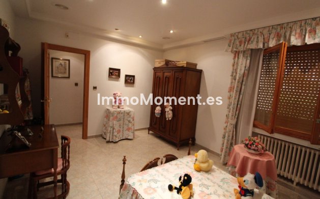 Reventa - Casa de campo - Elche - Valverde