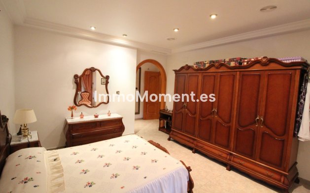 Reventa - Casa de campo - Elche - Valverde