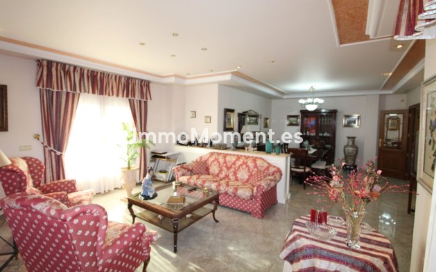 Reventa - Casa de campo - Elche - Valverde