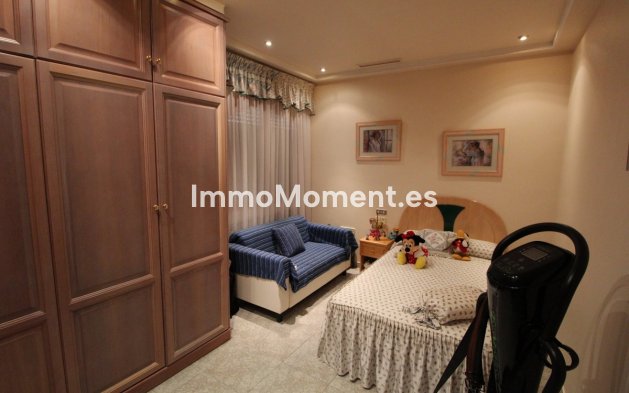 Reventa - Casa de campo - Elche - Valverde