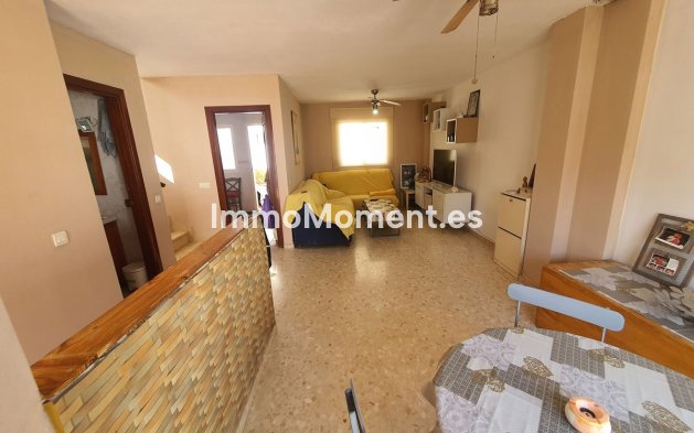 Revente - Maison mitoyenne - Intérieur                       - Churriana