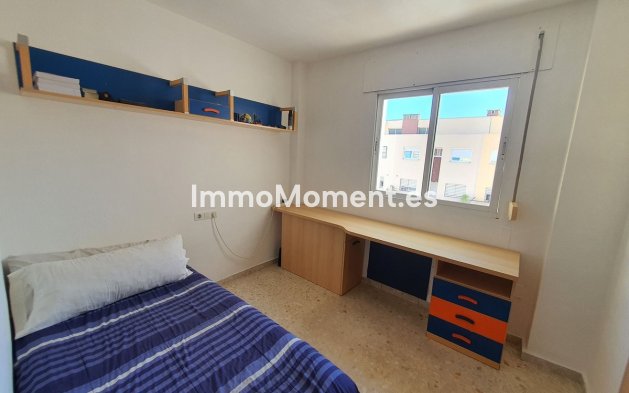 Revente - Maison mitoyenne - Intérieur                       - Churriana