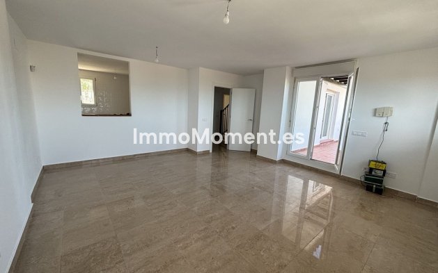 Resale - Apartment - Manilva - La Duquesa