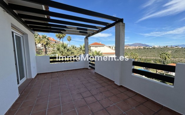 Resale - Apartment - Manilva - La Duquesa