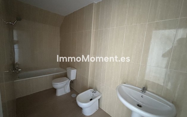 Resale - Apartment - Manilva - La Duquesa