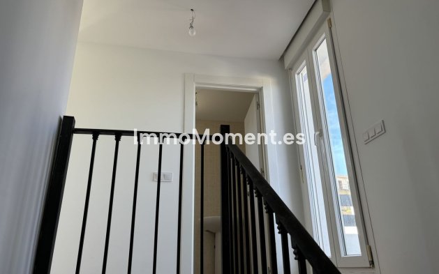 Resale - Apartment - Manilva - La Duquesa