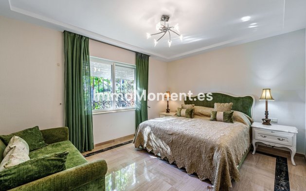 Bestaande woning - Villa - Estepona  - Benamara