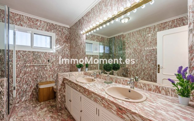 Bestaande woning - Villa - Estepona  - Benamara