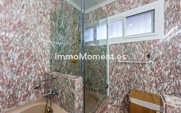 Bestaande woning - Villa - Estepona  - Benamara