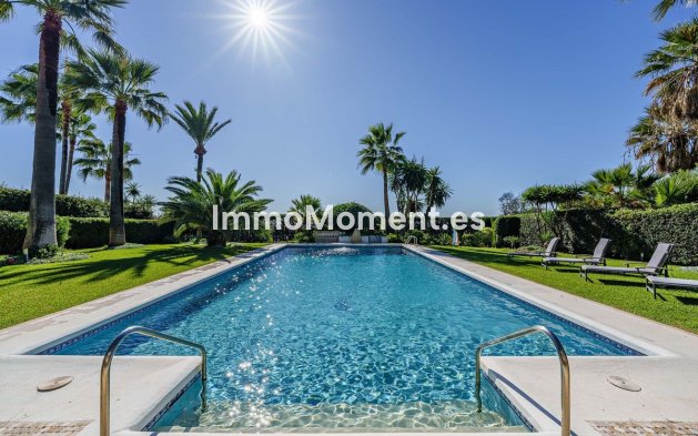 Bestaande woning - Villa - Estepona  - Benamara