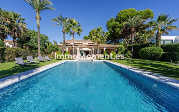 Bestaande woning - Villa - Estepona  - Benamara